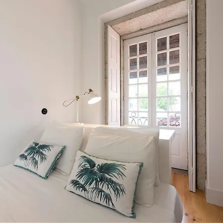 Lovelystay - Dirk Almada 3º T Apartment Porto