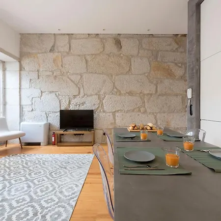 Lovelystay - Dirk Almada 3º T Apartment Porto