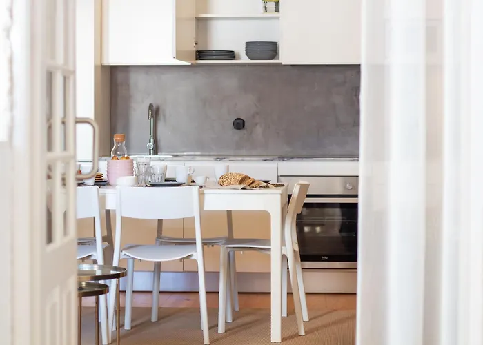 Lovelystay - Dirk Almada 3º T Apartment