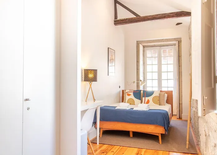 Appartement Lovelystay - Dirk Almada 3º T *