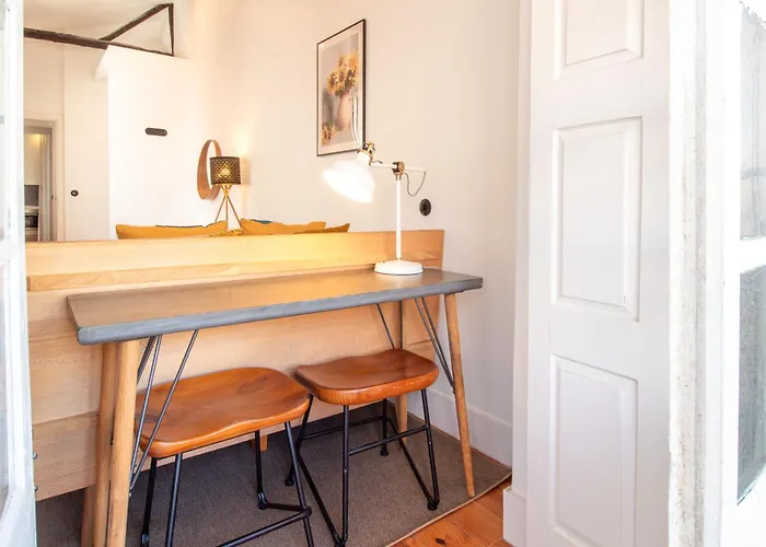 Lovelystay - Dirk Almada 3º T Apartmán Porto