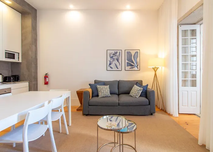 Lovelystay - Dirk Almada 3º T