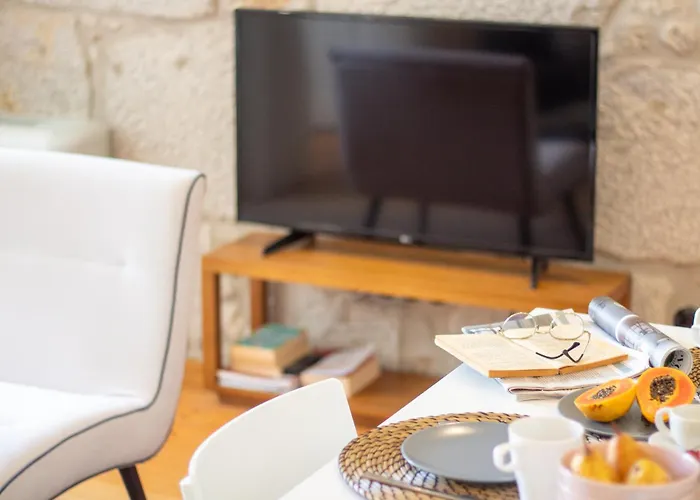 Apartamento Lovelystay - Dirk Almada 3º T