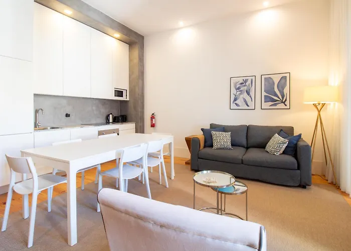 Apartamento Lovelystay - Dirk Almada 3º T