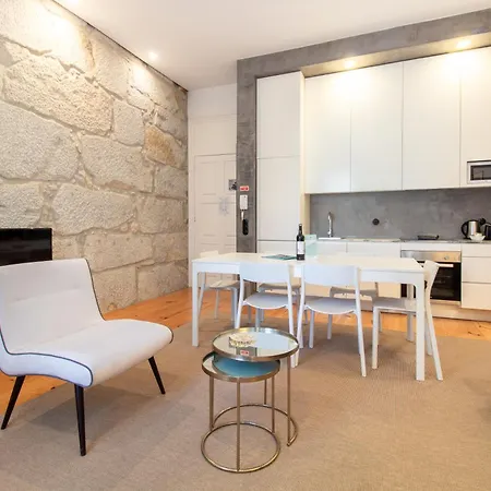 Lovelystay - Dirk Almada 3º T Apartment Porto
