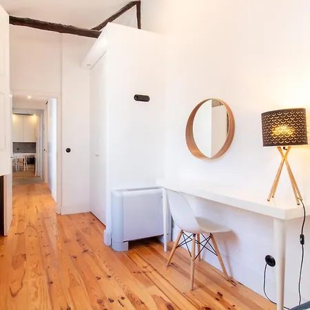 Lovelystay - Dirk Almada 3º T Apartment Porto