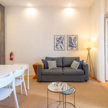 Lovelystay - Dirk Almada 3º T