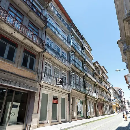 Lovelystay - Dirk Almada 3º T *